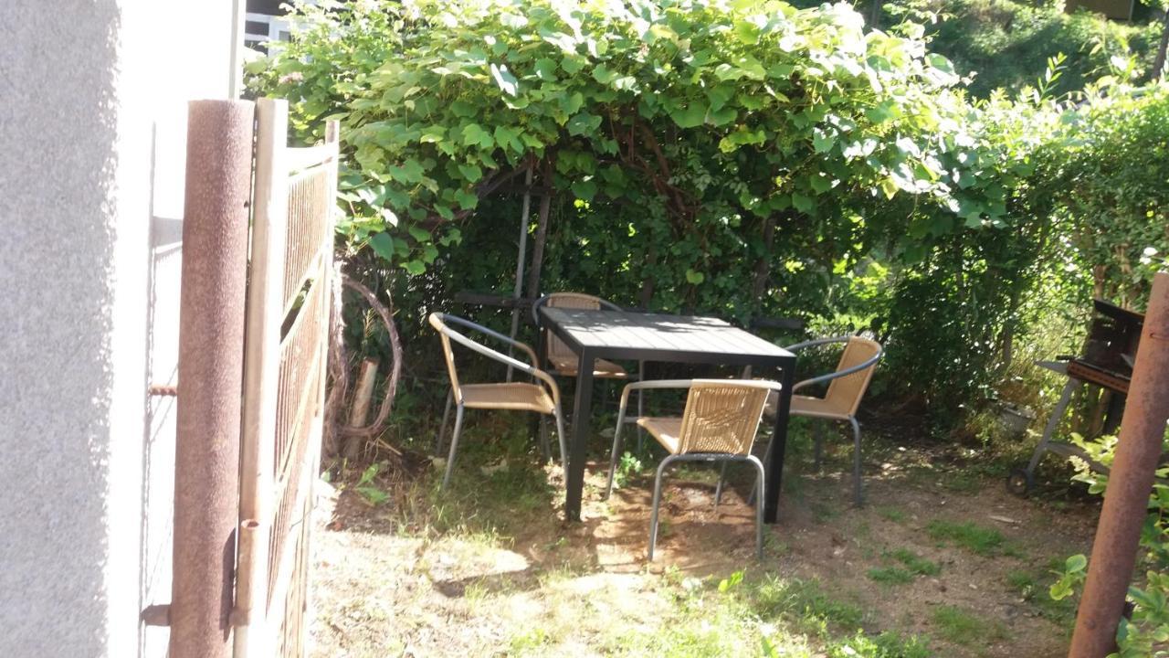 Cerna Kocka- Cost Ubytovani Hostel Svijansky Ujezd